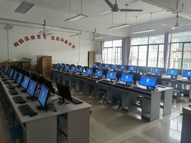                    吉安师范附属小学云桌面项目